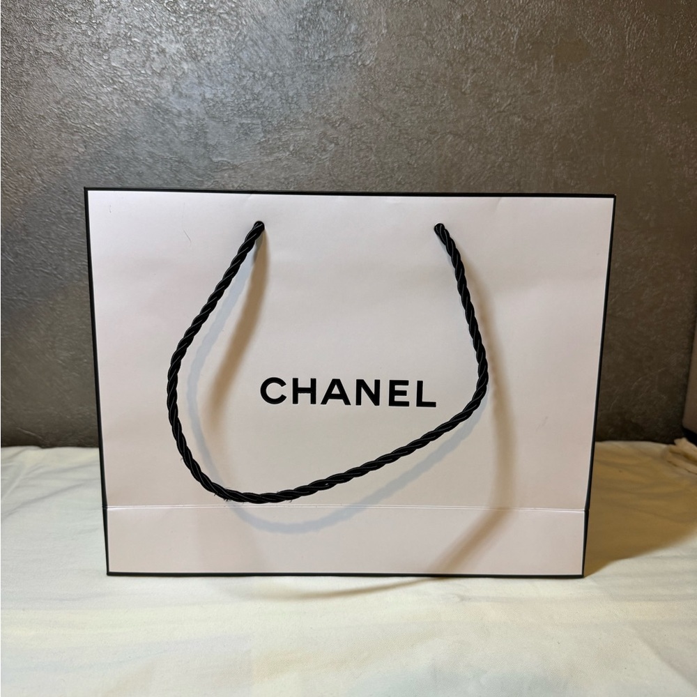 Chanel shopping bag